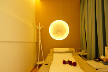 天津南开区日式指压的寂静美学：在按压中听见雪落的声音